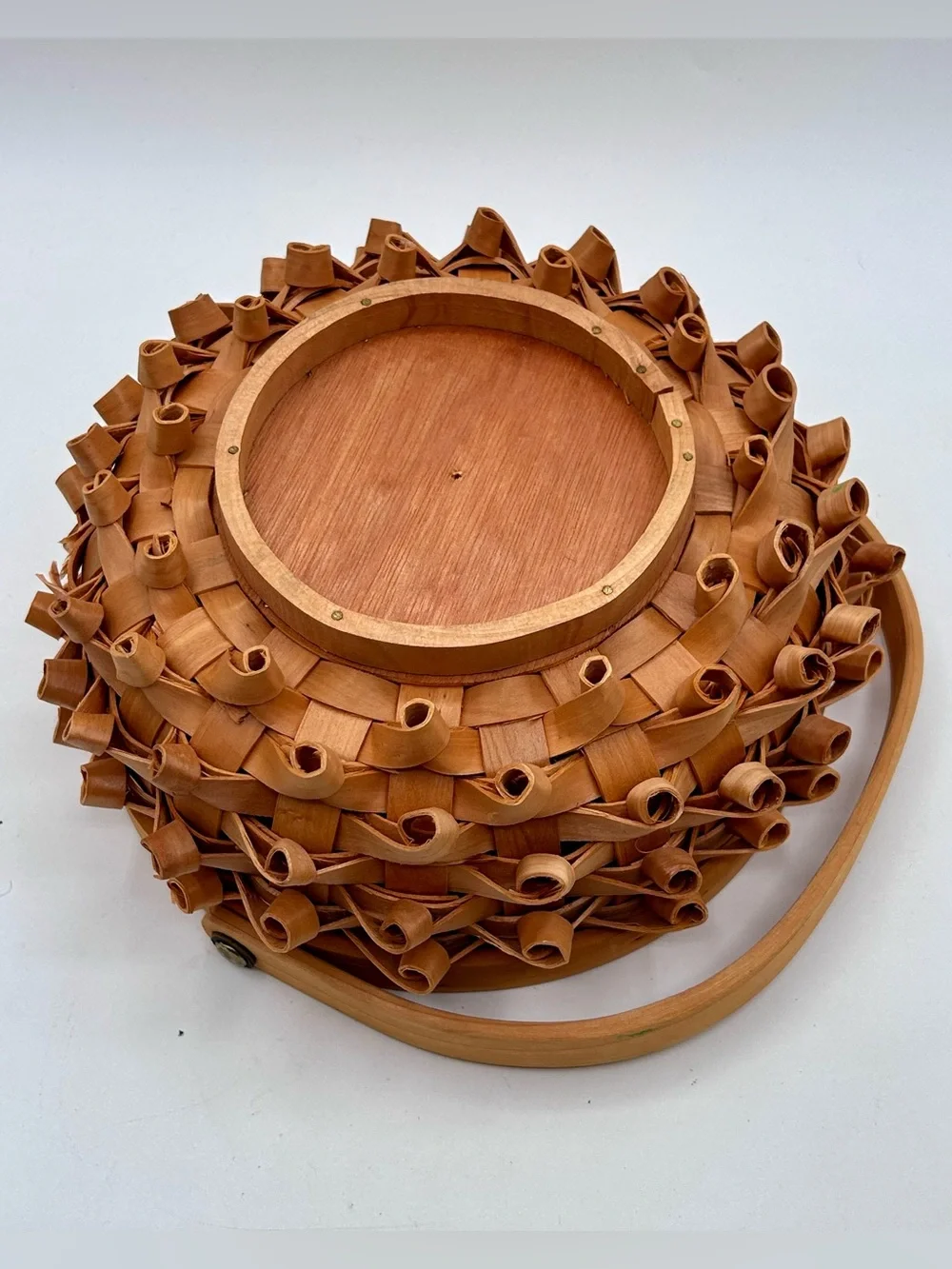 Vintage Porcupine Curl Woven Tree Trimming Basket Swinging Handle Farmhouse 8